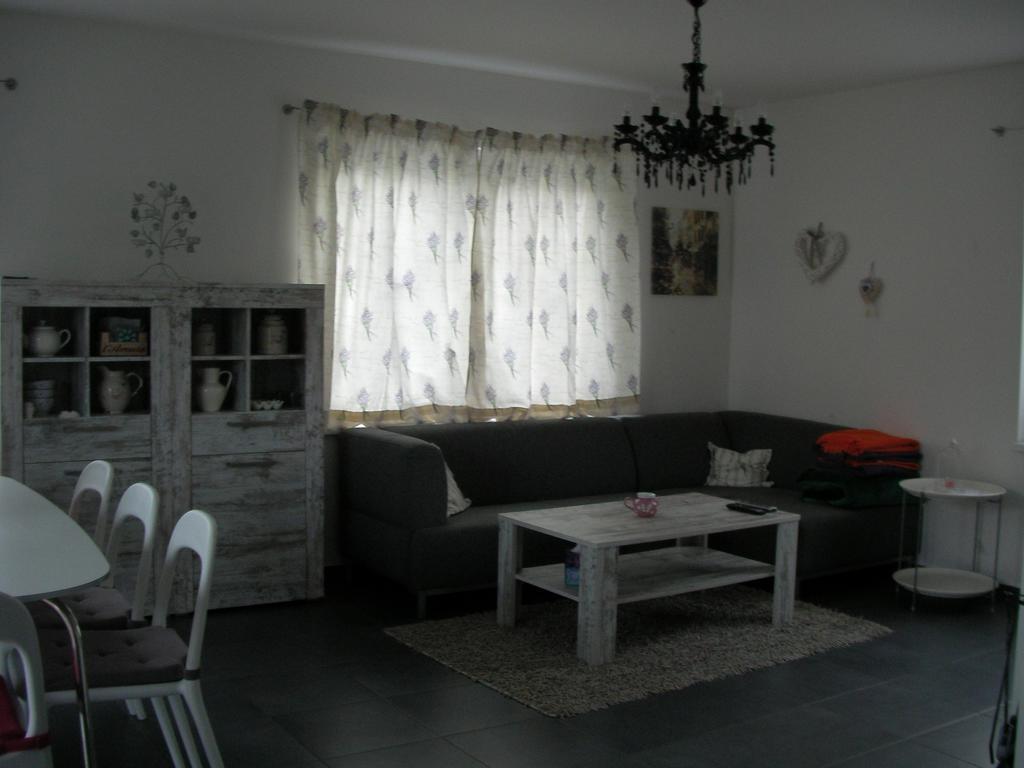 Dum Na Lipne Villa Lipno nad Vltavou Luaran gambar